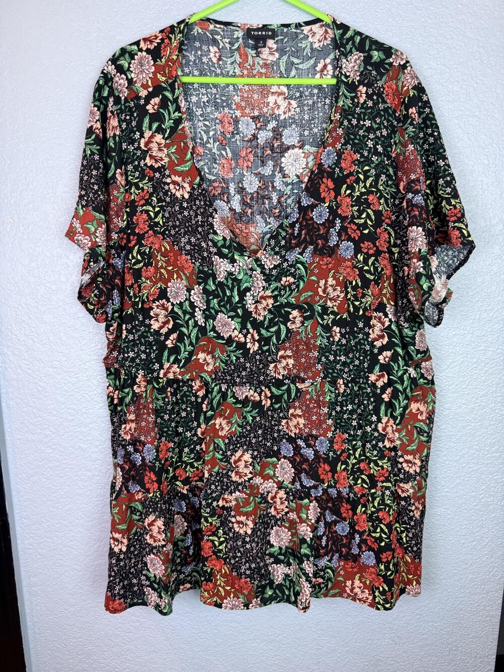 Torrid Blouse Womens 3 Multicolor Floral V Neck Flutter Sleeve Boho Tunic Top